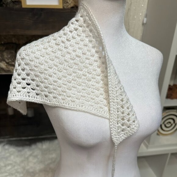 Handmade White Crochet Triangle Scarf Shawl Bandana Collar Women’s Accessory - Picture 5 of 5